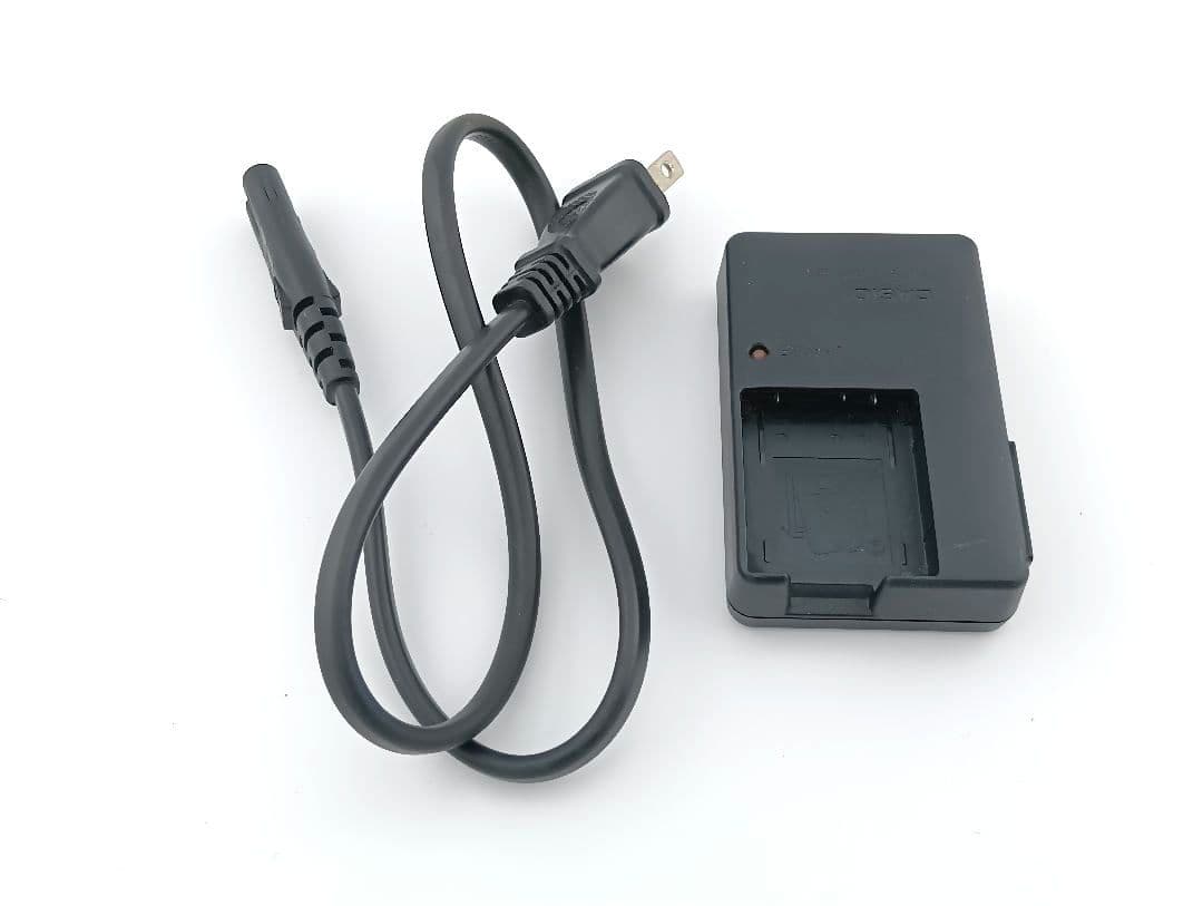 CASIO Exilim 10.1メガピクセル デジタルカメラ