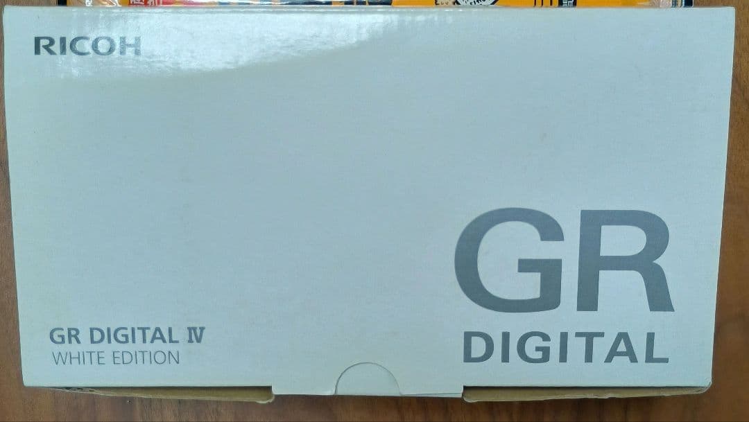 RICOH GR DIGITAL IV ホワイトエディション