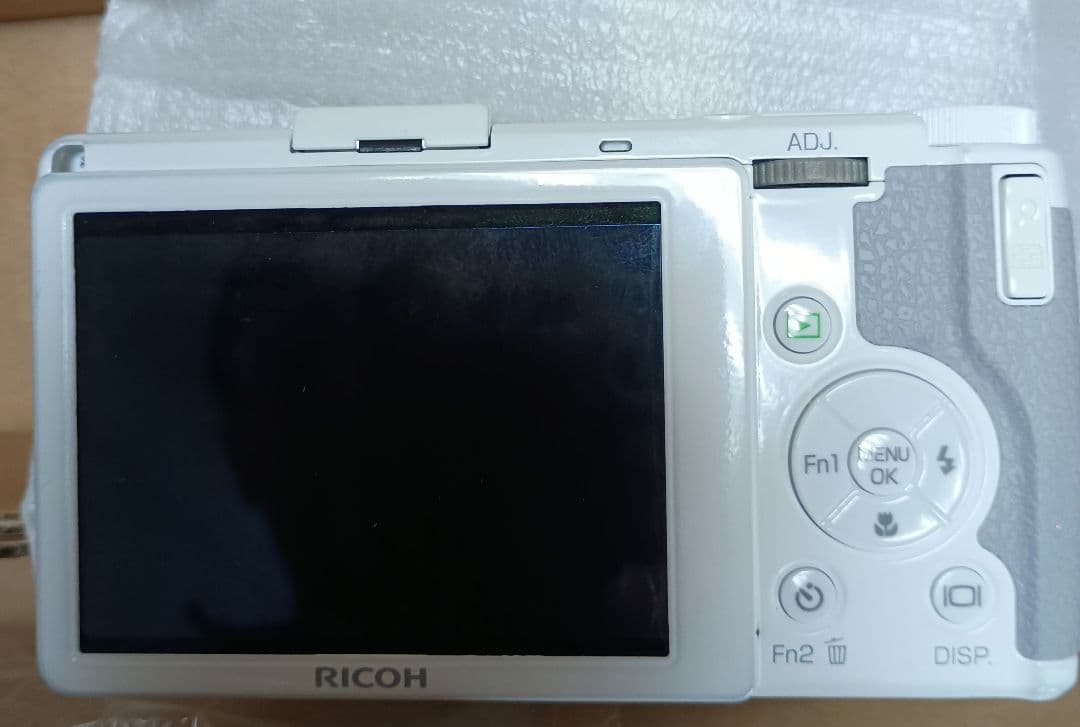 RICOH GR DIGITAL IV ホワイトエディション