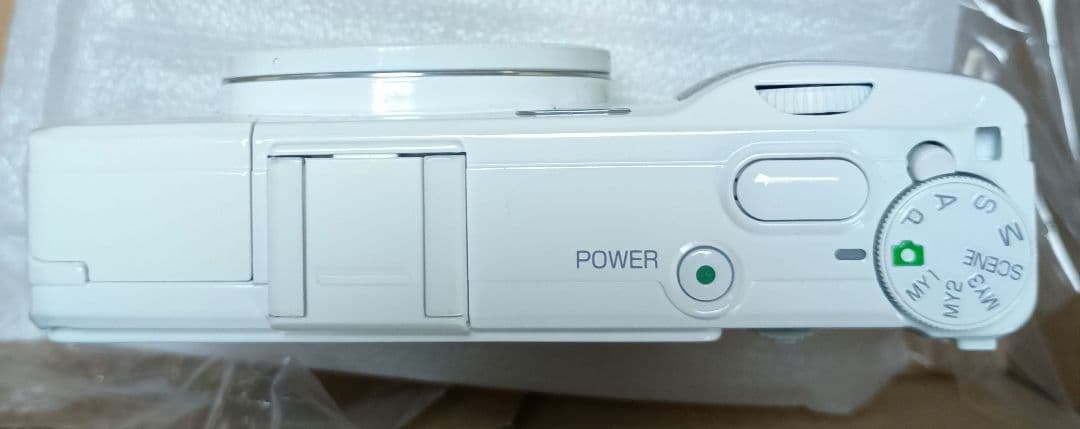 RICOH GR DIGITAL IV ホワイトエディション