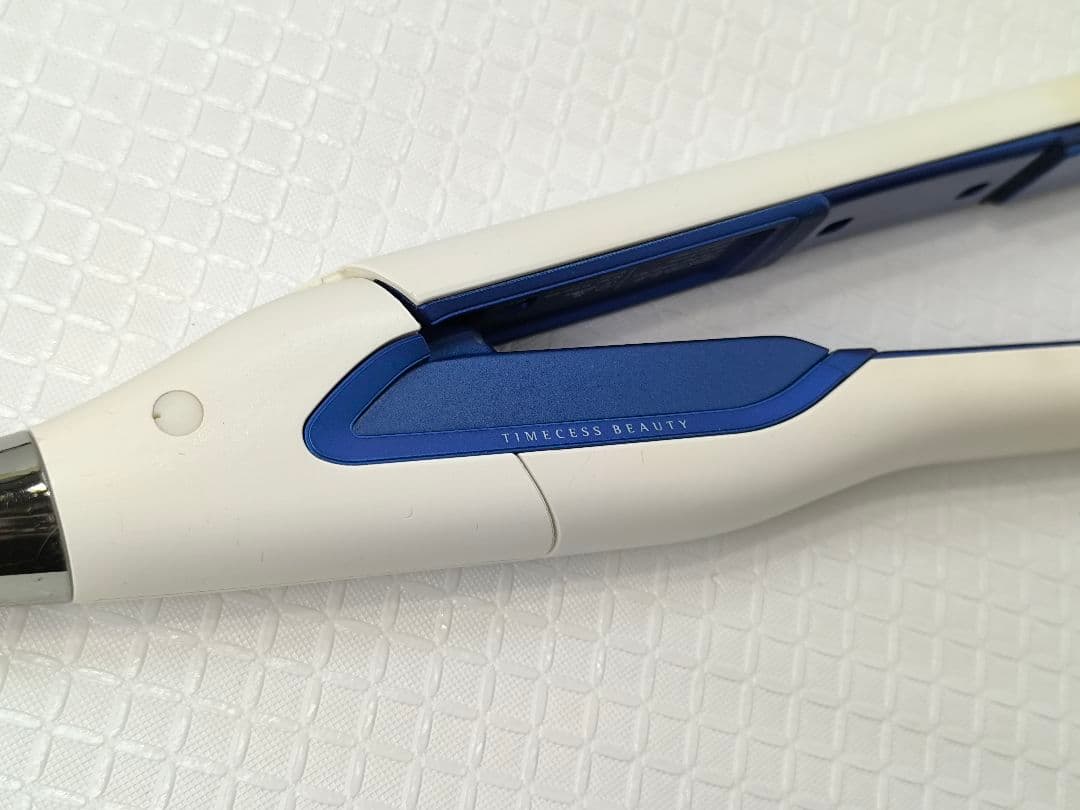 ヘアビューロン 3D Plus ストレート　リュミエリーナ　ヘアアイロン