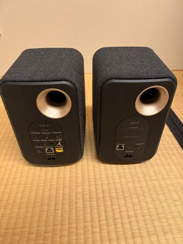 KEF LSX II スピーカー（カーボンブラック）