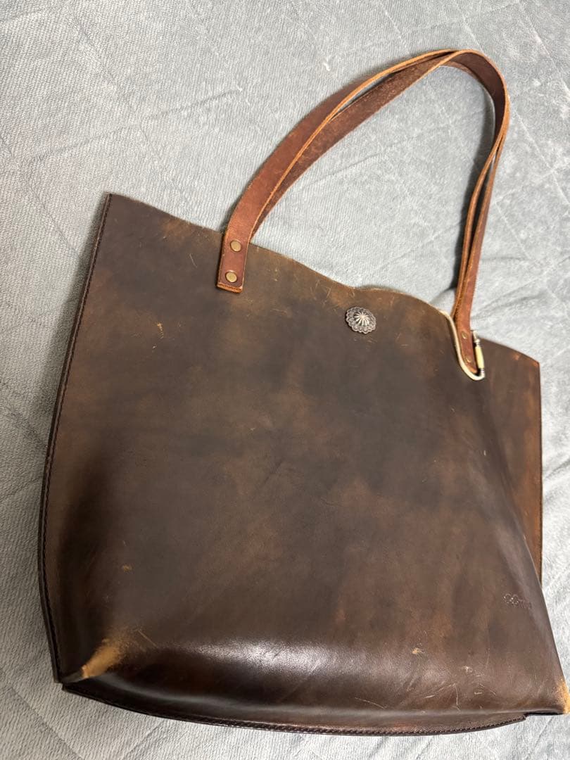 BrownBrown レザートートバッグ コンチョ付き