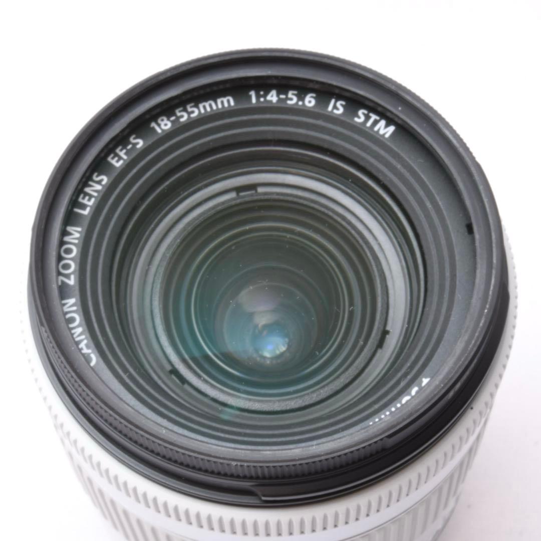 希少カラー✨Canon Kiss X10✨ホワイト✨カメラバッグつき♪