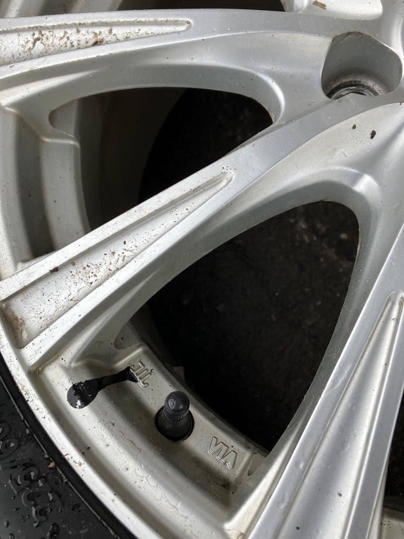 ミキさん用トーヨータイヤ225/60R17スタッドレスホイールセット17 SUV