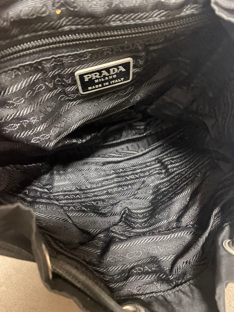 アルビ　PRADA ブラック ナイロンリュック バックパック 三角ロゴ