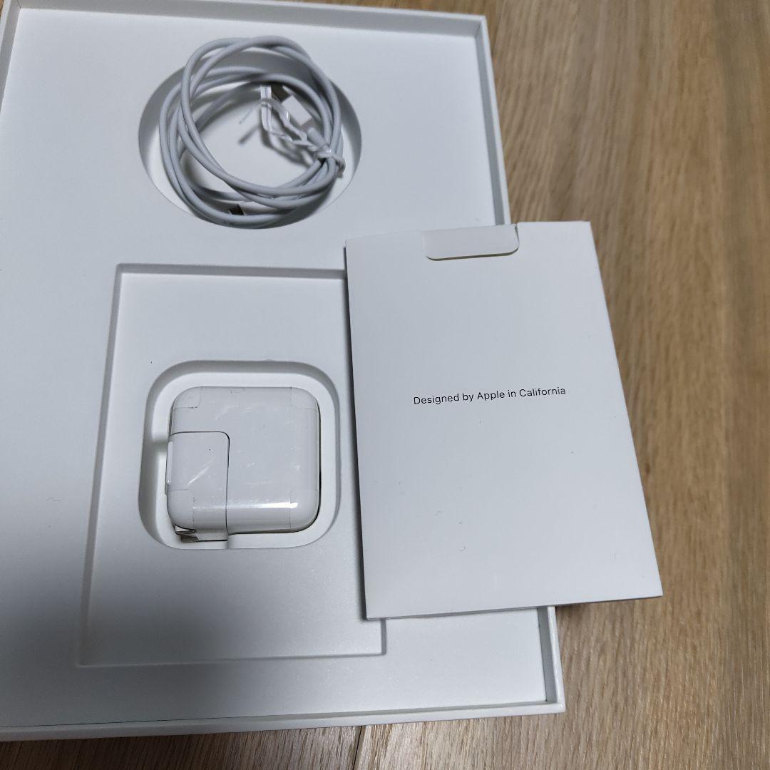 Apple iPad 第6世代 32GB Wi-Fiモデル 9.7インチ