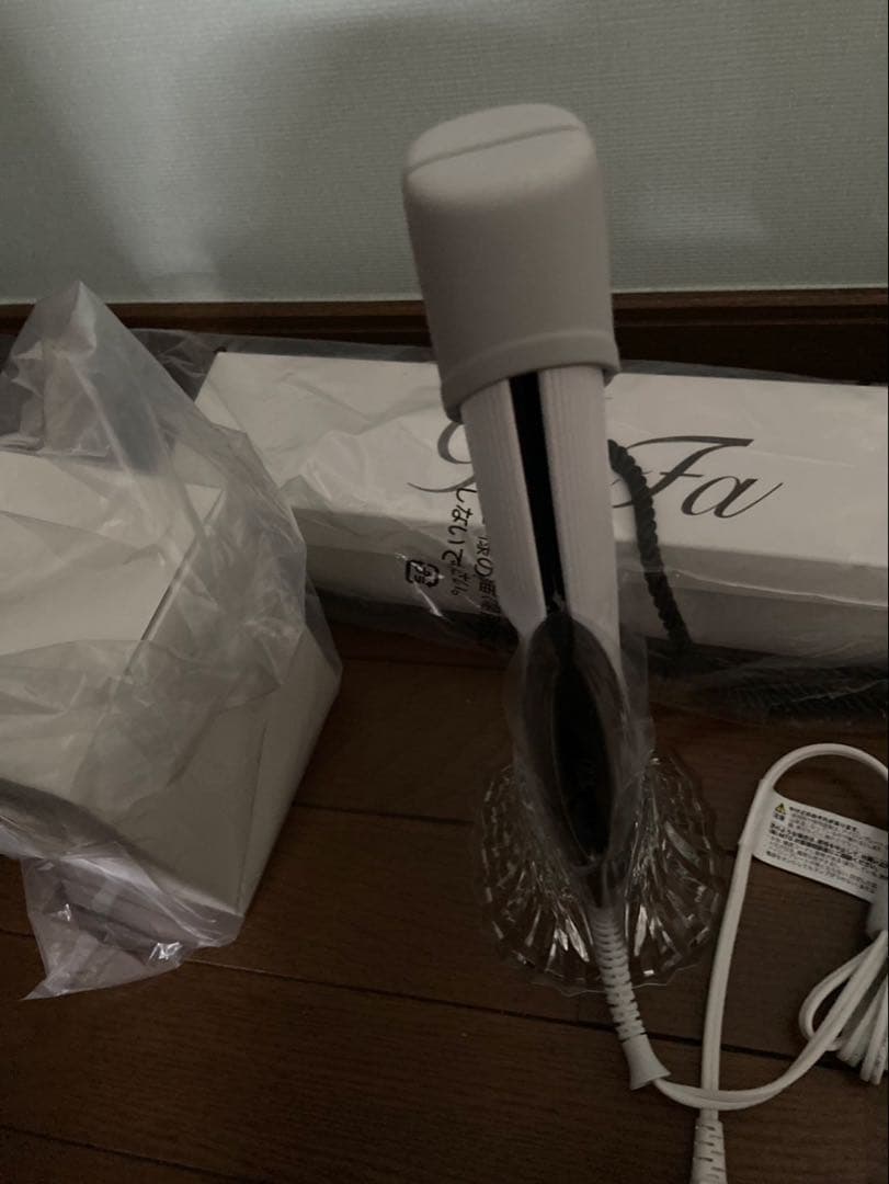 RiFa ストレートヘアアイロン ホワイト