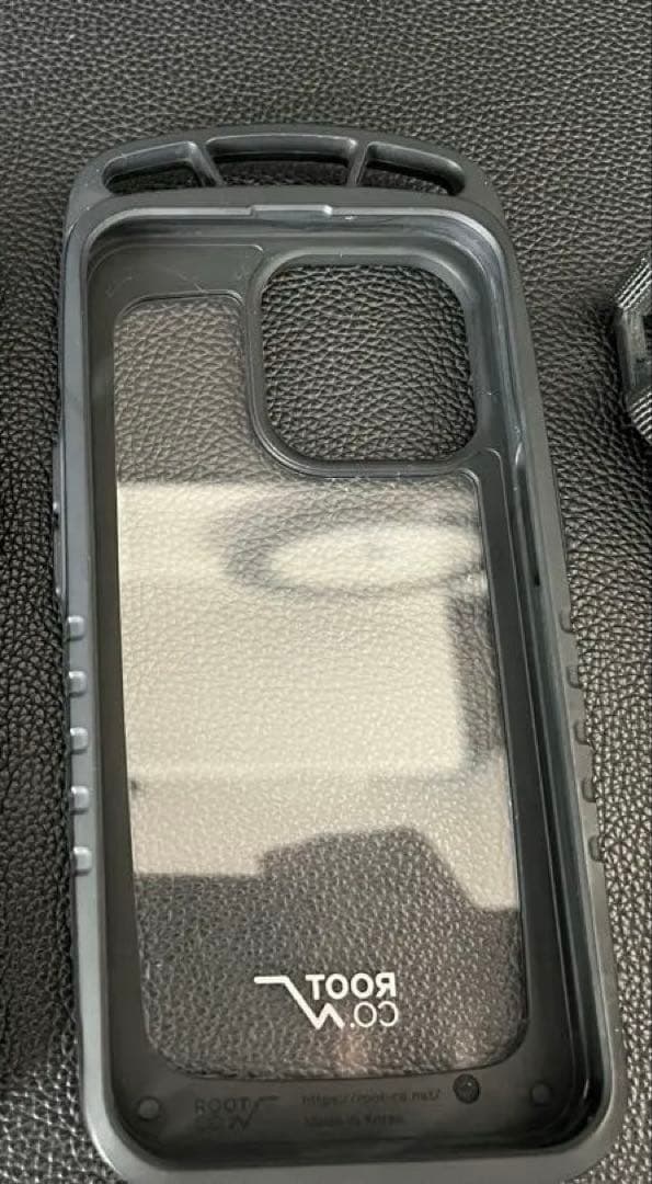 ROOT CO. ルートコー iPhone13Pro用ケース　ホワイト