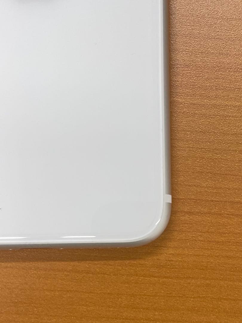 A*e様 動作確認済み iPhone SE 第2世代 64GB ID R5079