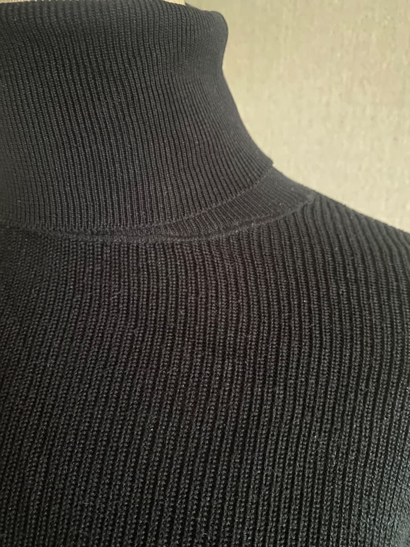 LEMAIRE（ルメール）シルク　タートルネックニット 長袖