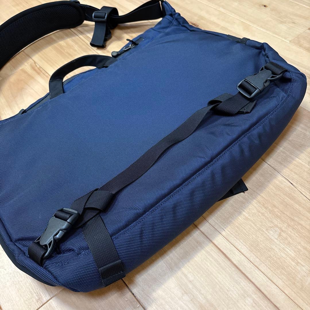 patagonia Half Mass ハーフマスメッセンジャーバッグ ネイビー