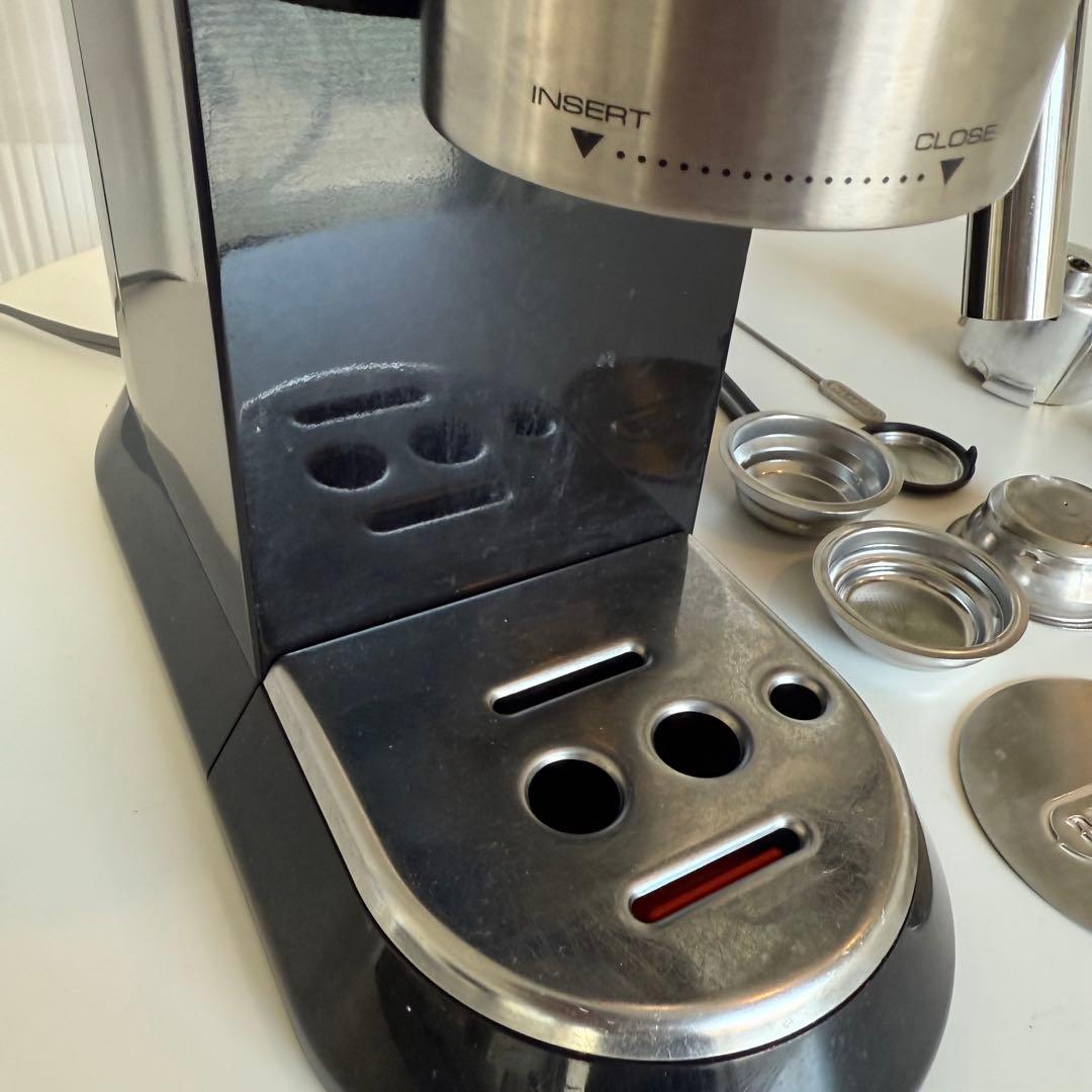 デロンギ デディカ EC680 黒 エスプレッソマシン　⚠️スチーマー故障気味