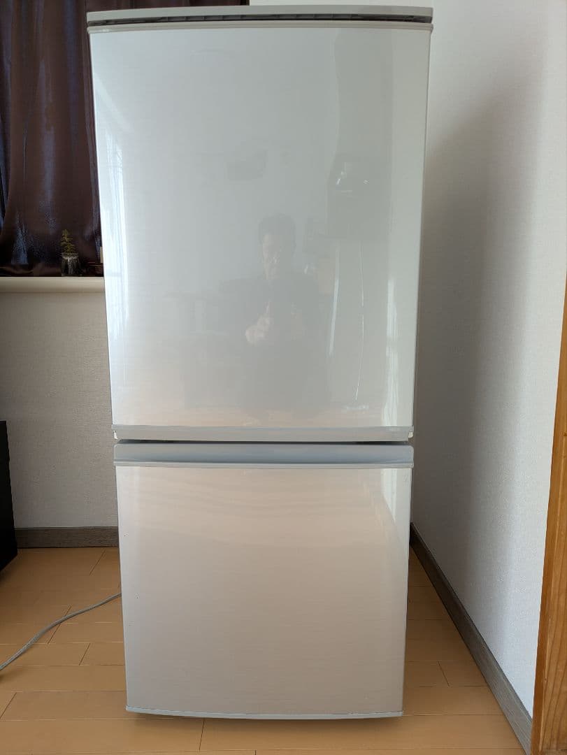 【送料込】どっちもドア SHARP 2016 137L SJ-D14B-S