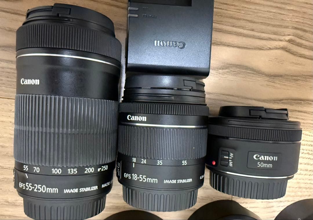 Canon EOS Kiss X9i ダブルレンズキット +単焦点レンズ