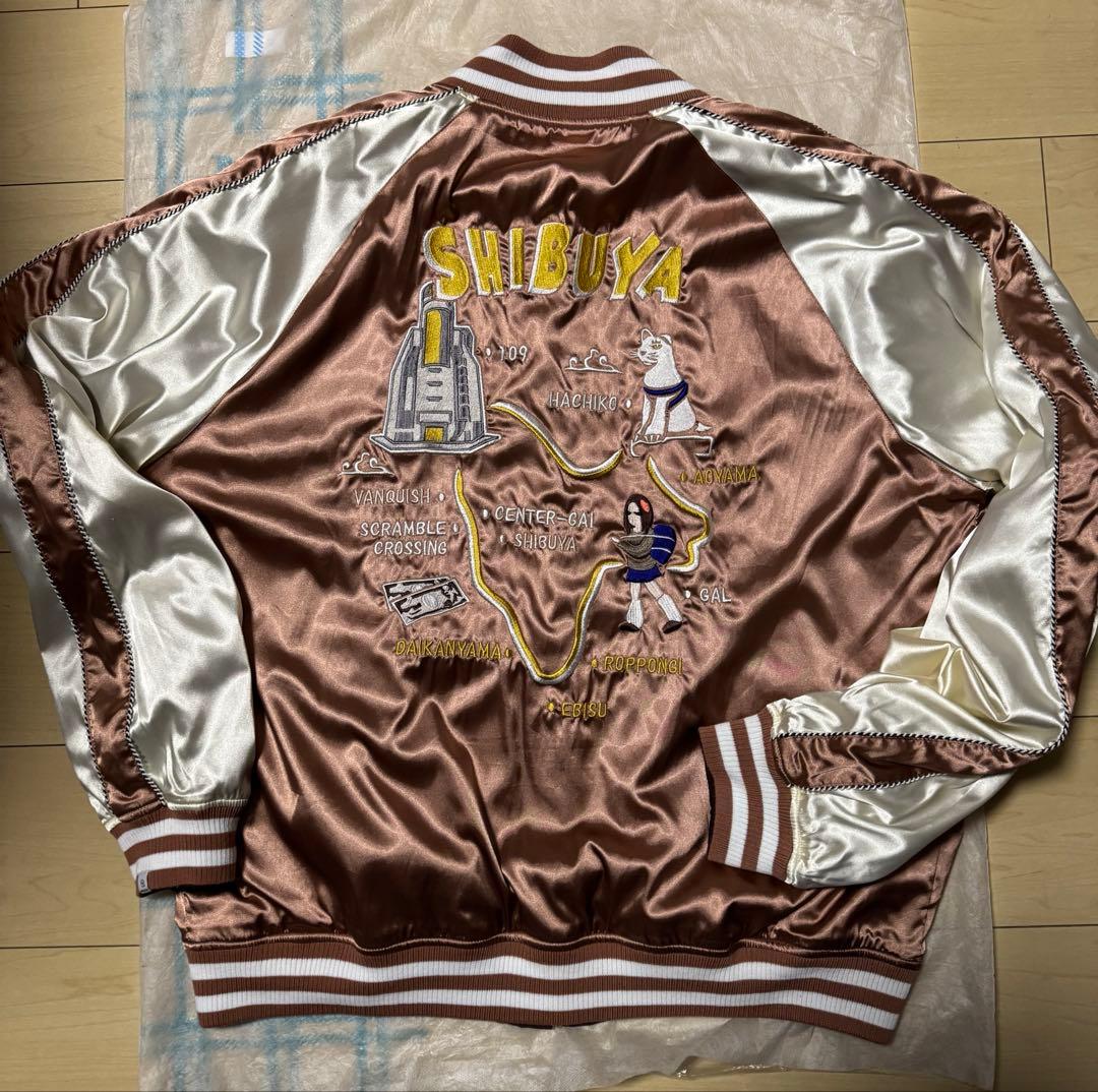 VANQUISHスカジャン ピンク/刺繍入り（リバーシブル（ブラウン））