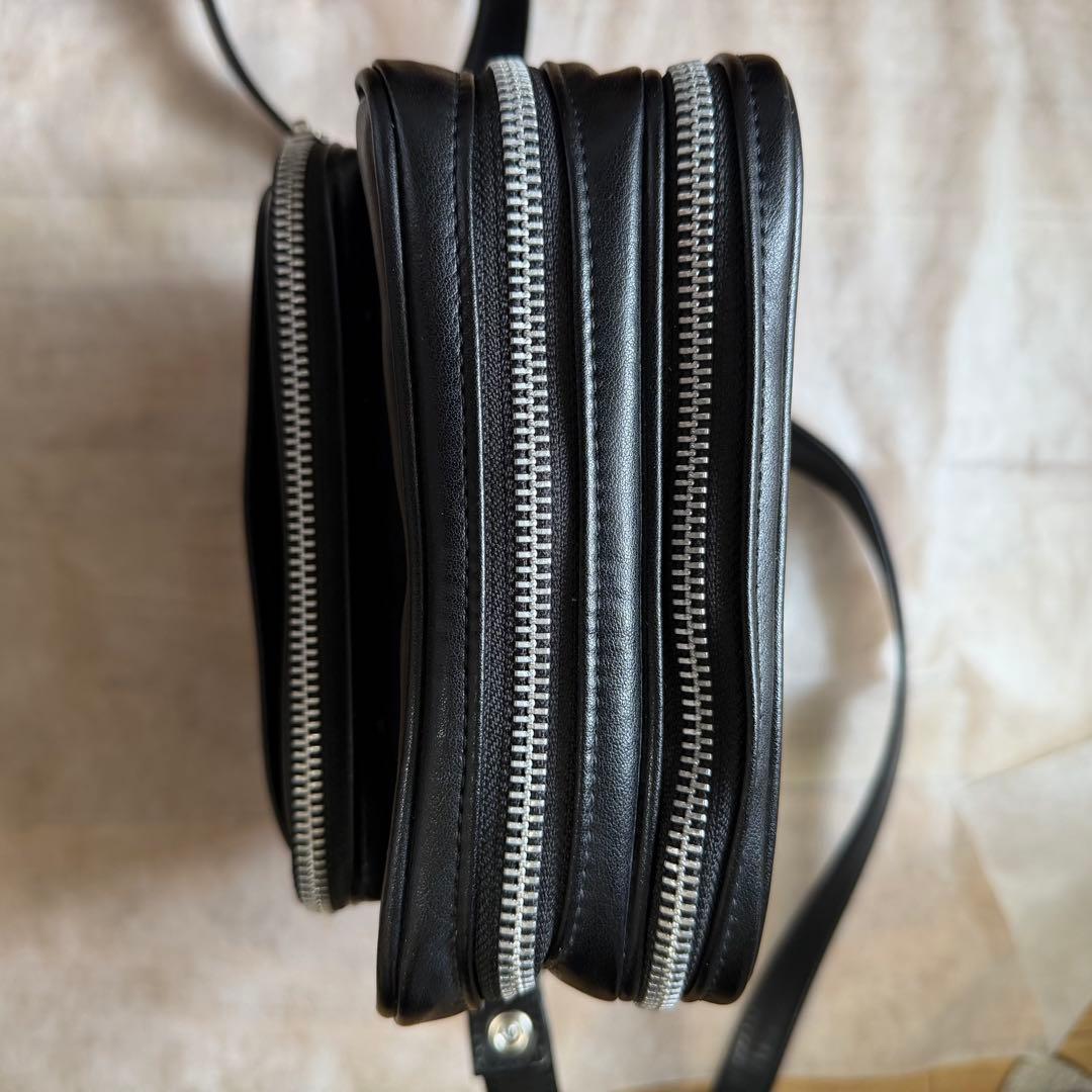 ☆極美品☆ コムデギャルソン　ショルダーバッグ　肩掛け　斜め掛け　ブラック