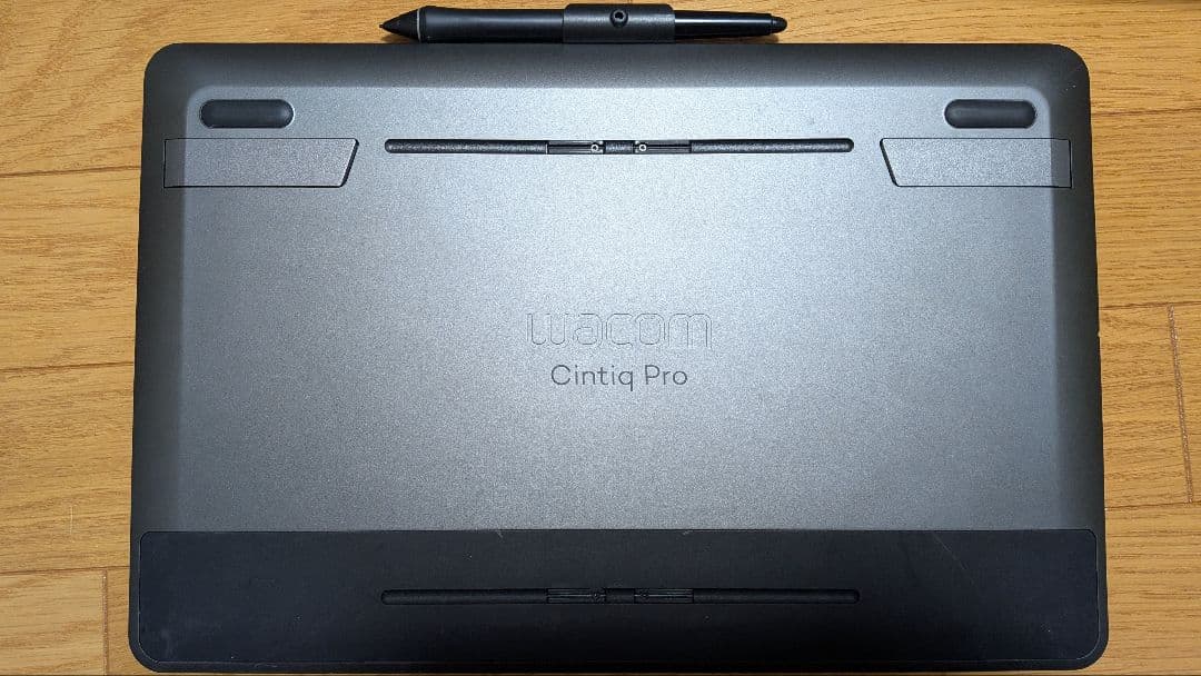 Wacom Cintiq Pro 液晶ペンタブレット本体