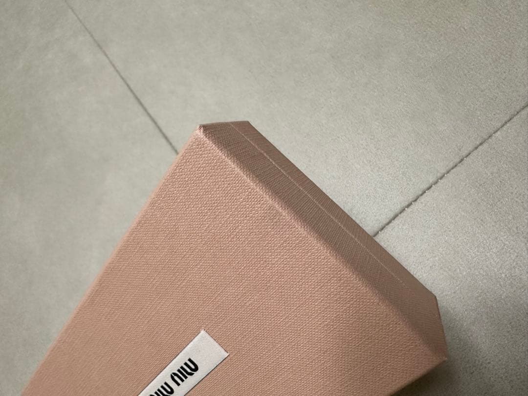 miu miu ネイビー レザー キーケース