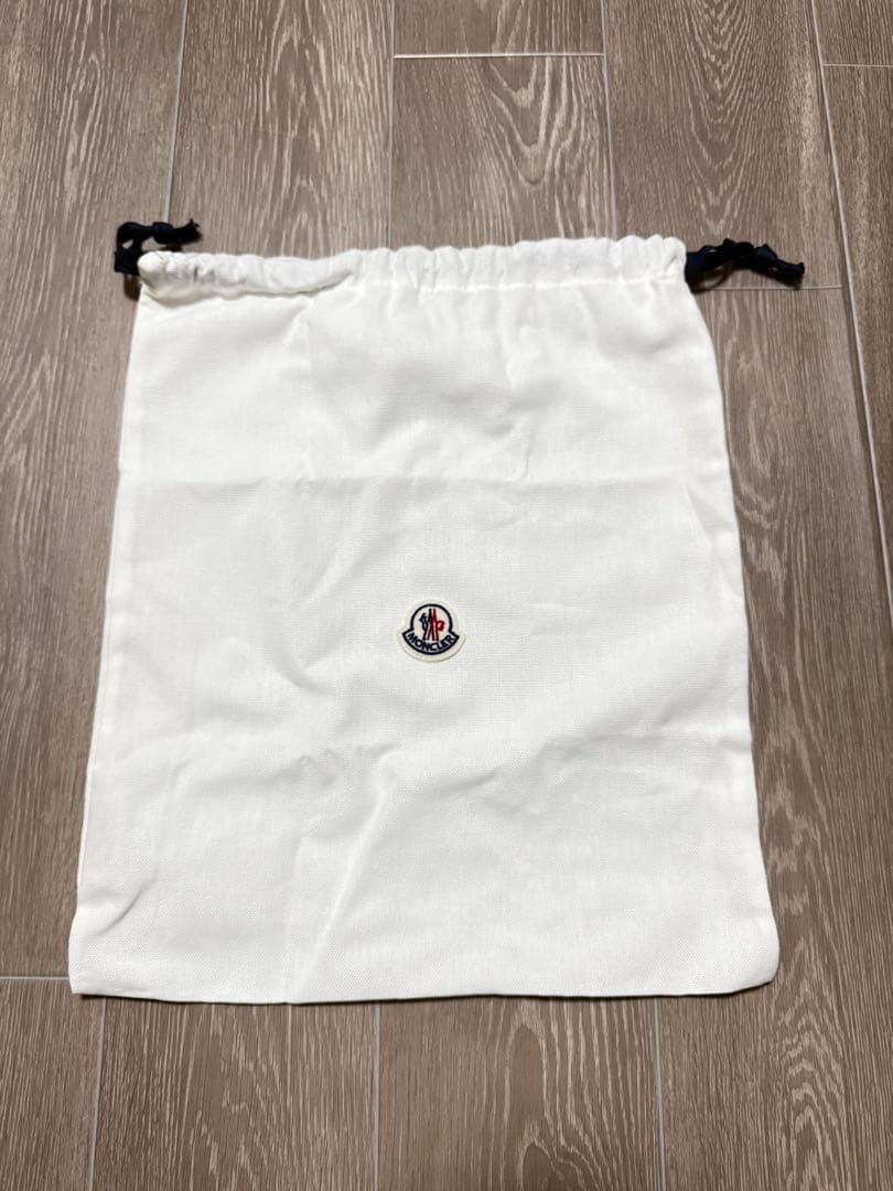 MONCLER モンクレールボディバッグ ショルダーバッグ ブラック袋付ナイロン