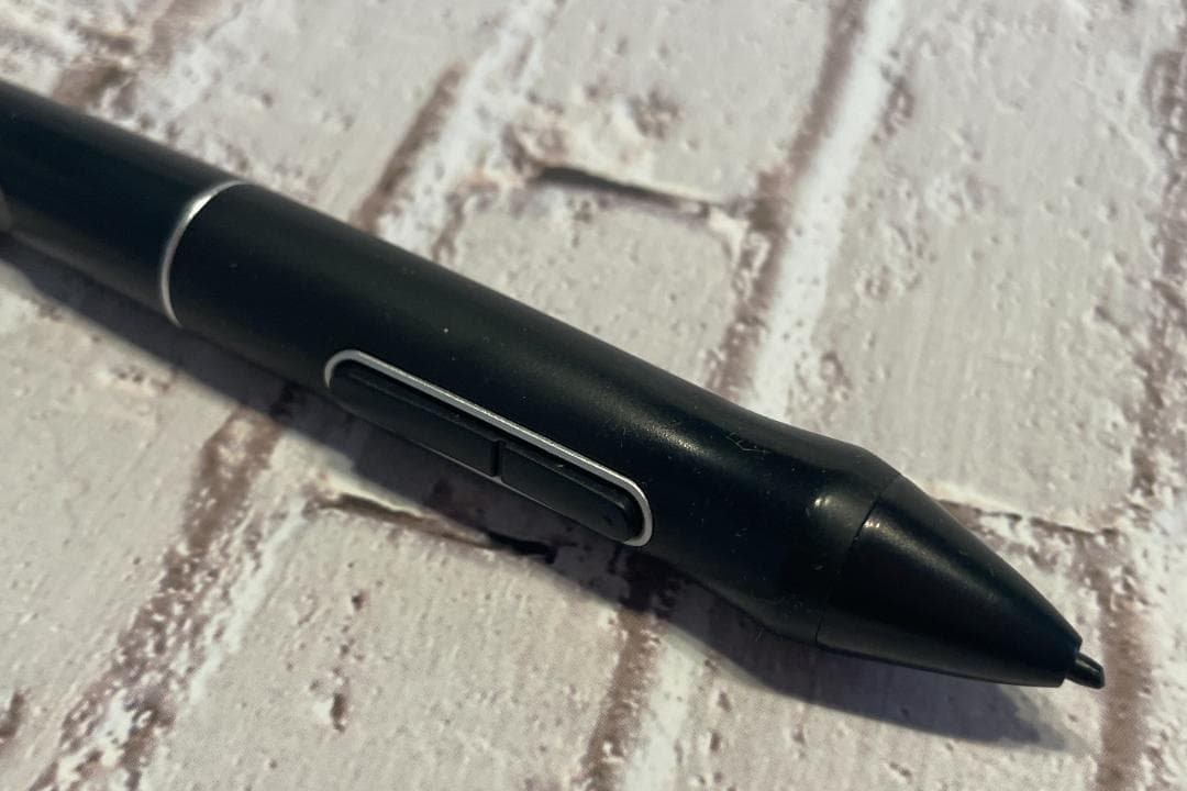 【ジャンク】HUION Kamvas 24 液タブ ペン認識不可