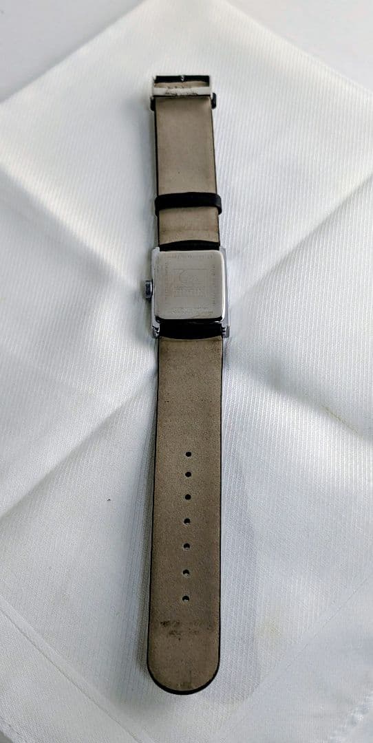 美品〈TINTIN タンタンの冒険 腕時計 スクエア型 2005年フランス製〉