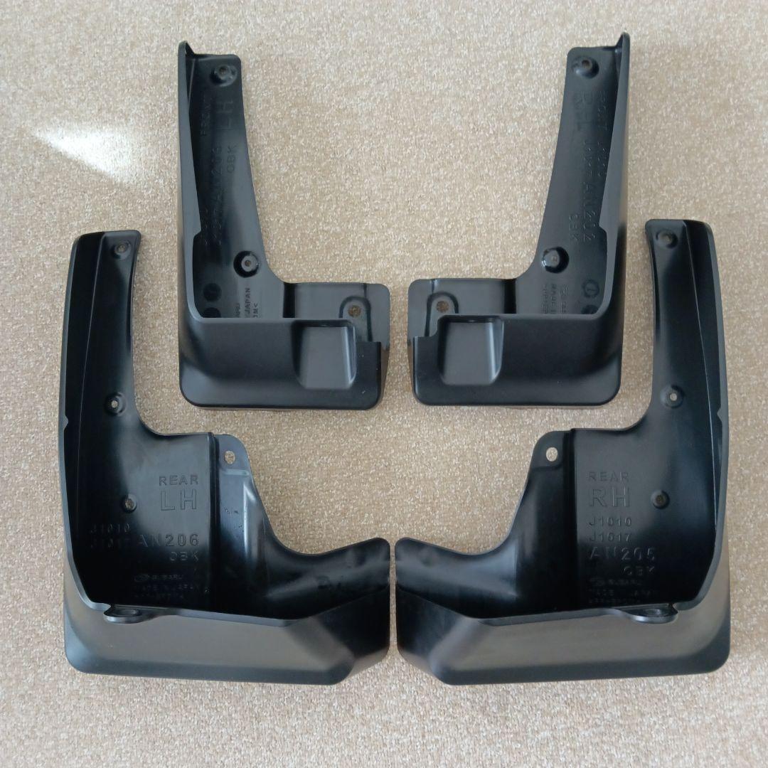 レガシィアウトバックBT5 純正スプラッシュボード 4枚セット