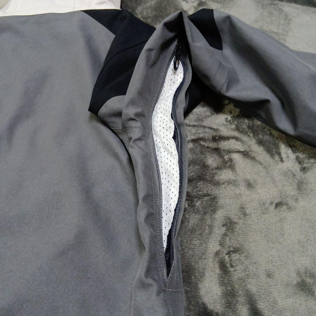 美品　VOLCOM　BRIGHTON PULLOVER 最高峰　アノラック