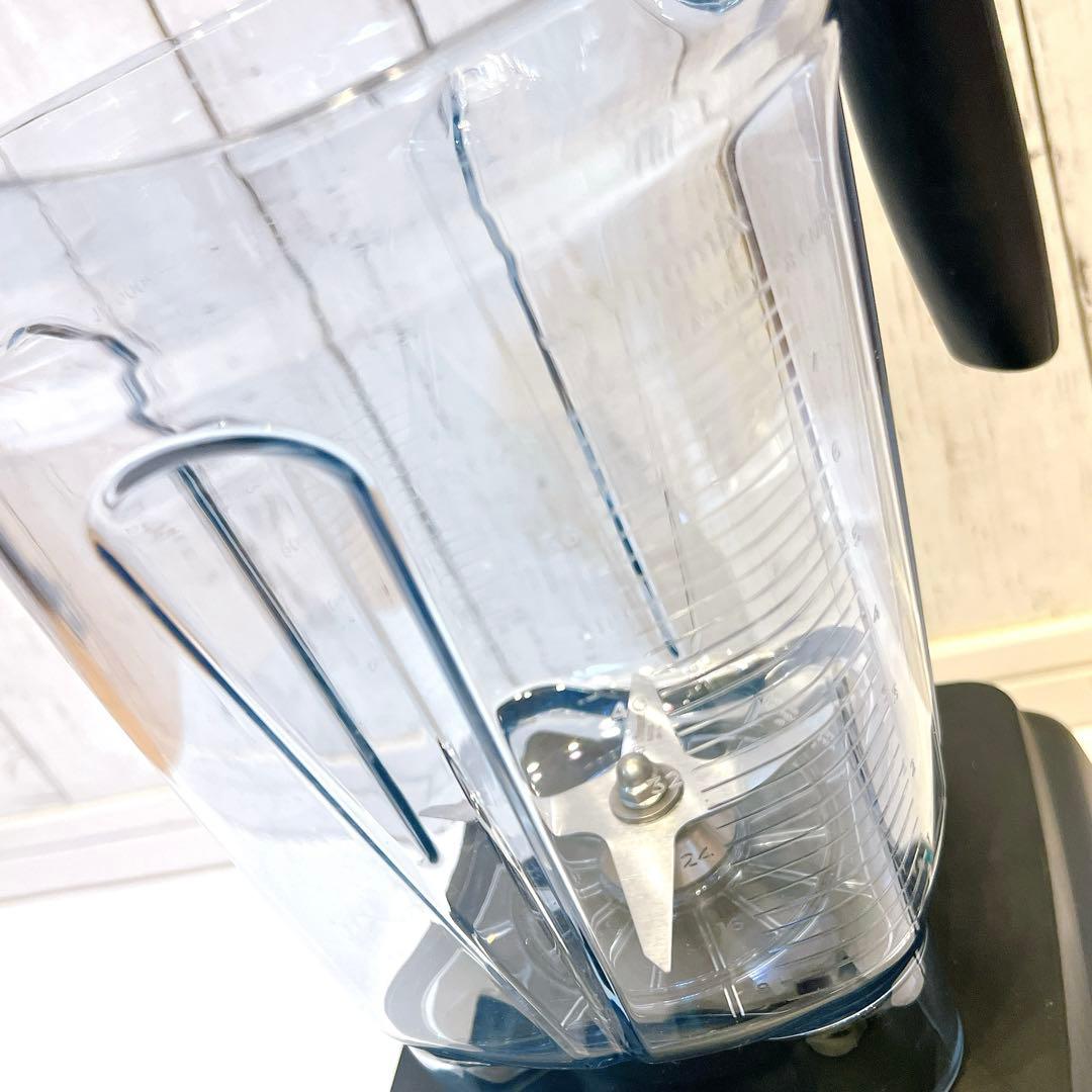 【極美品】Vitamix VM0173C ブレンダー　ミキサー　バイタミックス