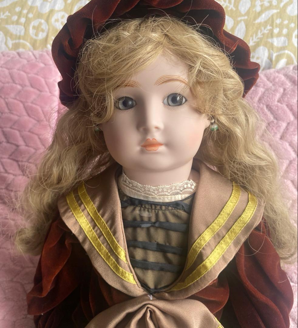 ビスクドール アンティーク風　刻印あり