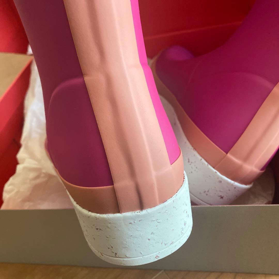 HUNTER ピンク ラバーショートブーツ