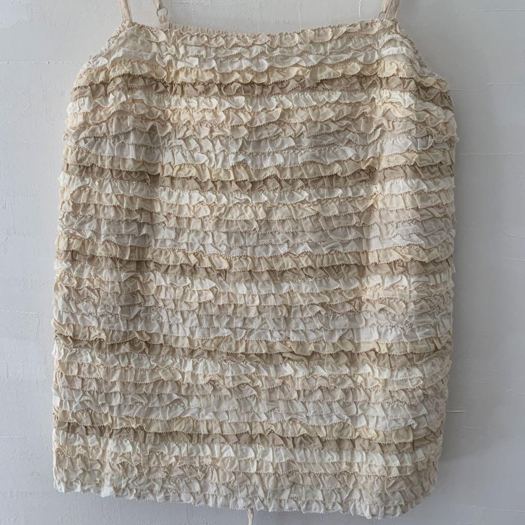 ピンクハウス　キャミソール　ピコフリル　ベージュ系　かわいい