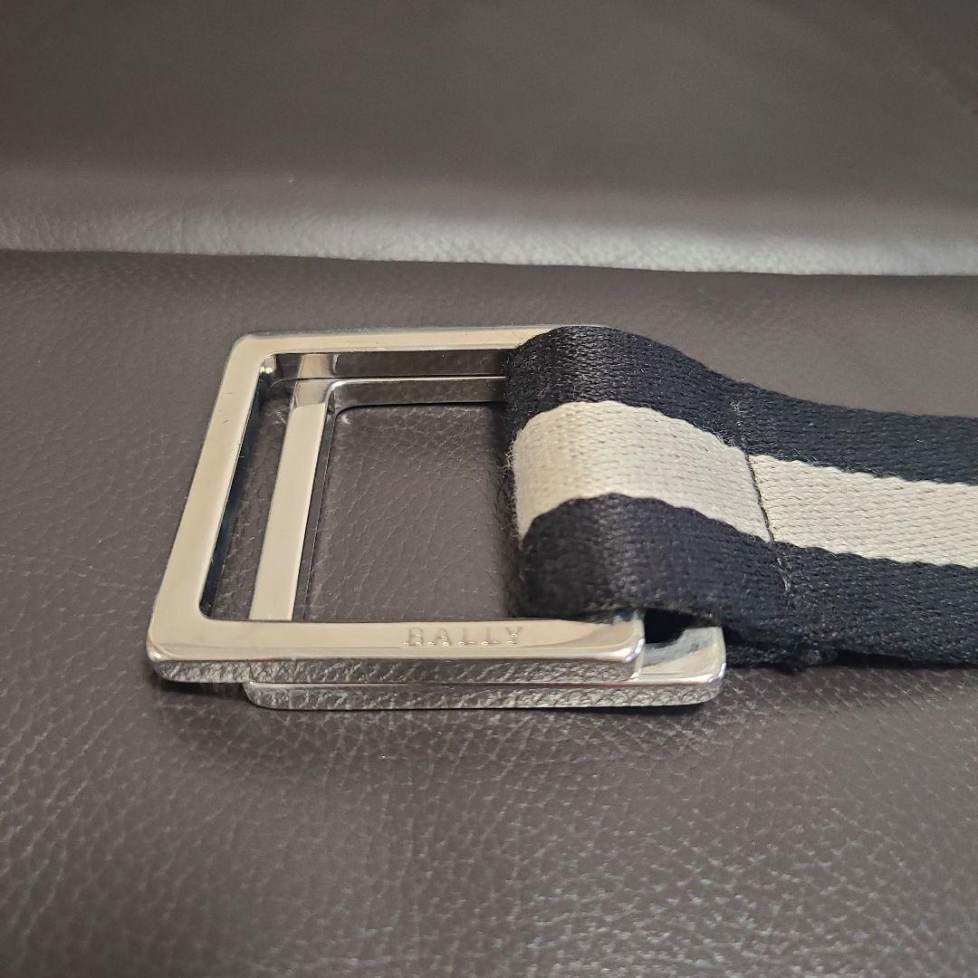 ＜BALLY(バリー)＞のダブルリングベルト
