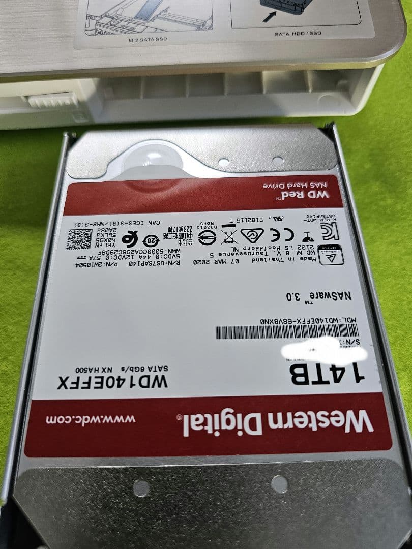 QNAP HS-453DX-8G NAS 14TB 2本