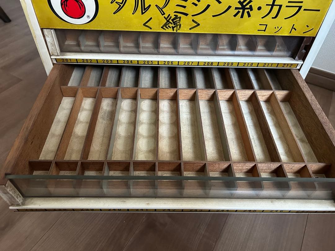 糸ケース　什器　糸　未使用　ダルマミシン　収納棚 引出し　レトロ 陳列棚