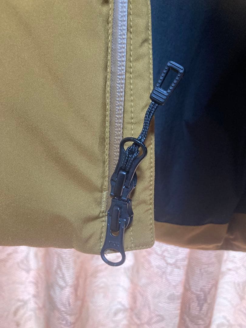 美品　パタゴニア ダウンジャケット ジャクソングレイシャー JKT