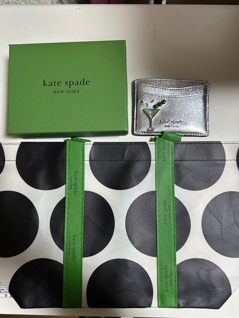 【杏】ケイトスペード カードケース カクテル