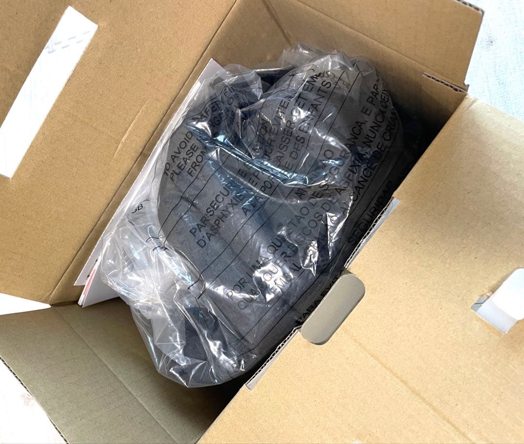 新品未使用ミアミリー 抱っこ紐 hipster plus 日本モデル チャコール