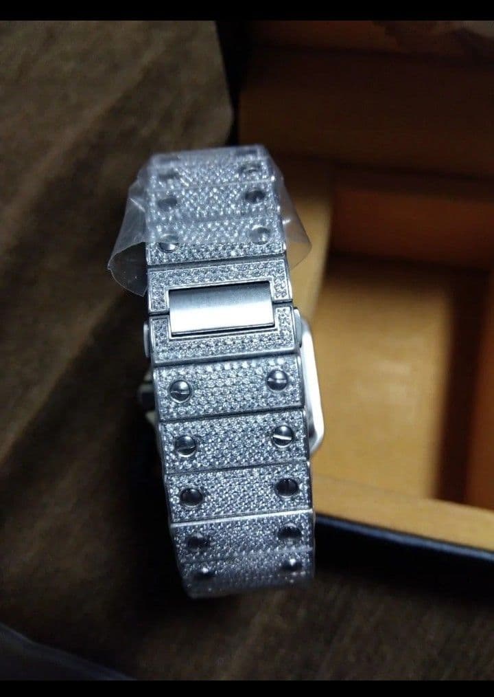 refindのモアサナイト腕時計自動巻