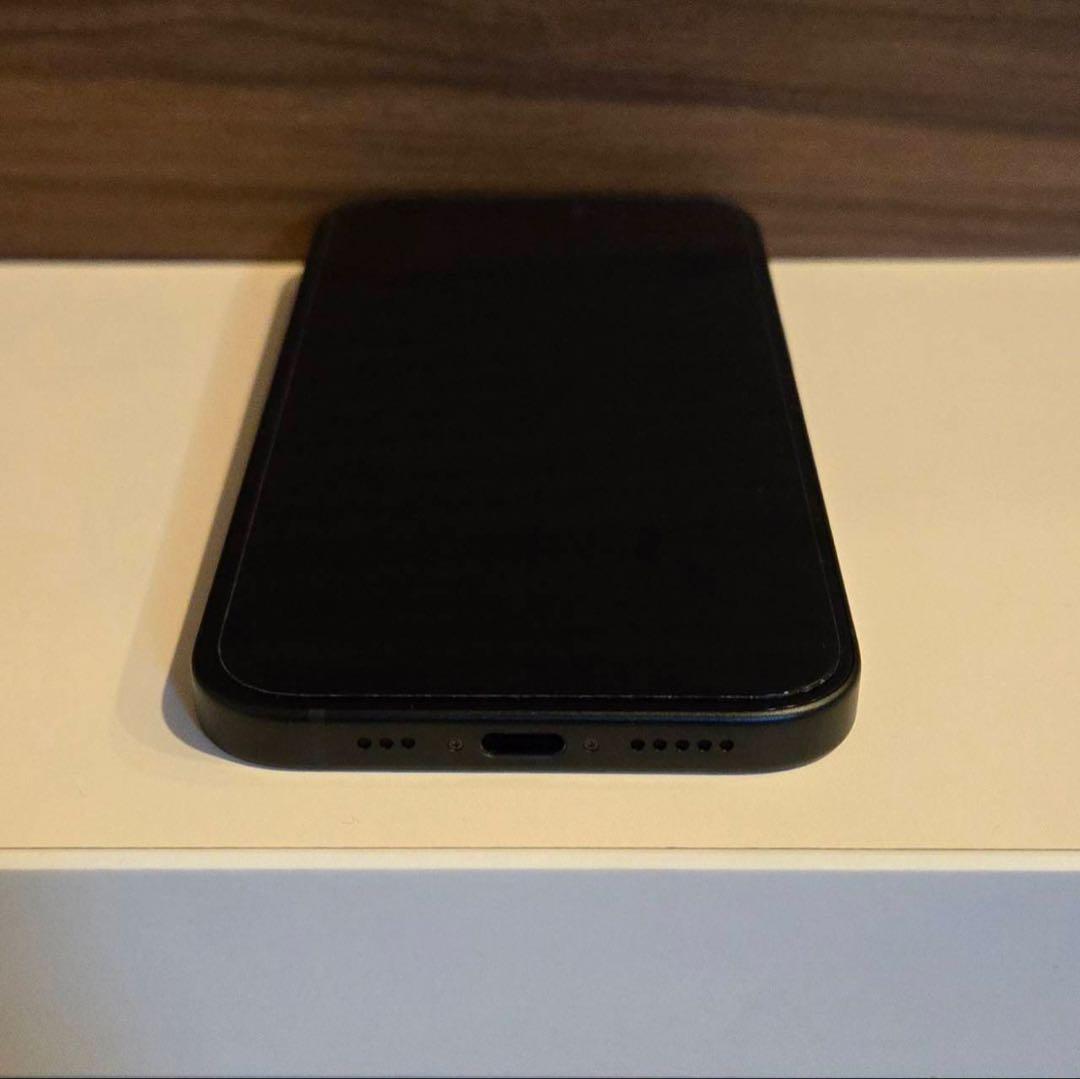 【中古超美品】iphone15　128GB　ブラック　SIMフリー　本体