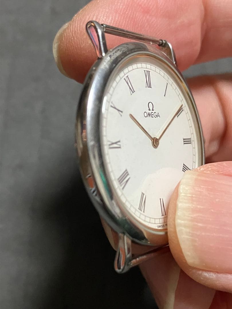 宝*斎様 オメガメンズQZ稼働未確認ジャンク扱いです、竜頭てま時間合わせはできま