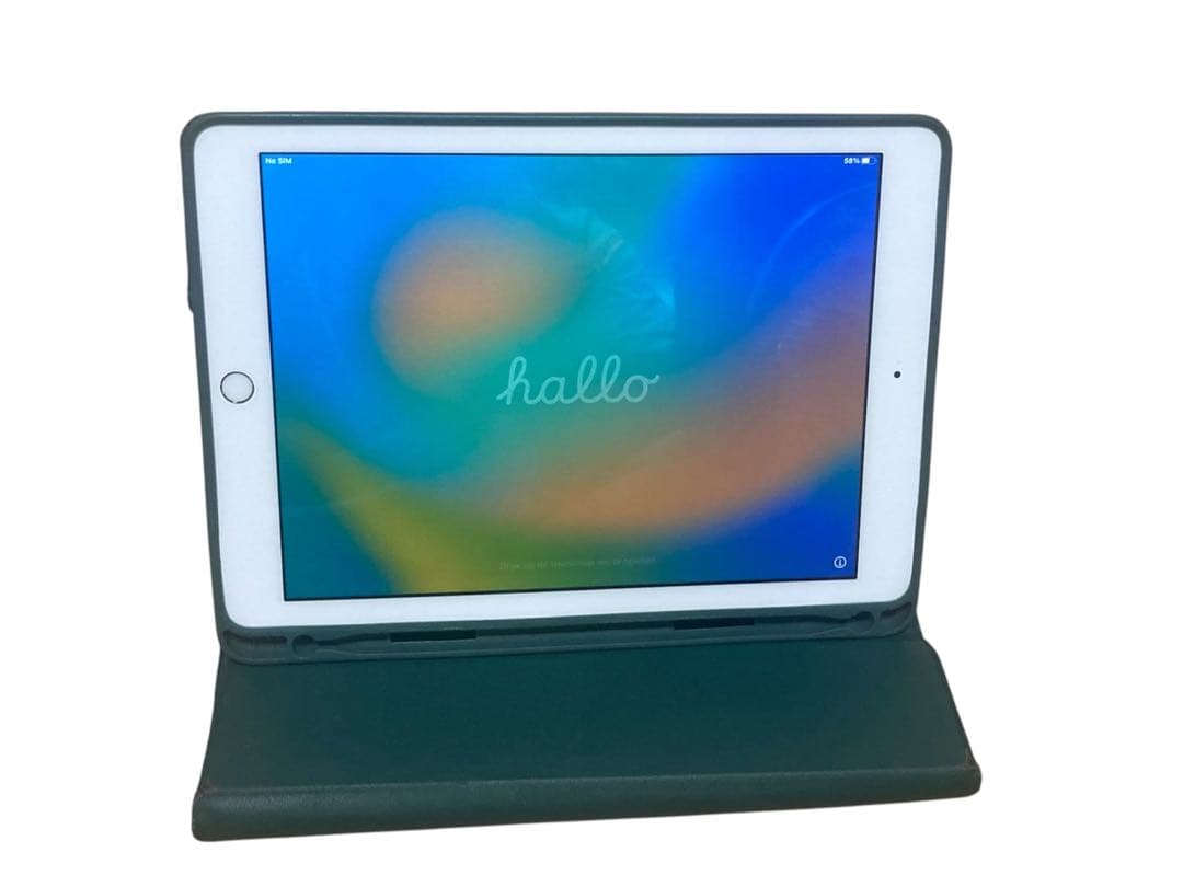 Apple iPad シルバー 本体 第5世代128GB