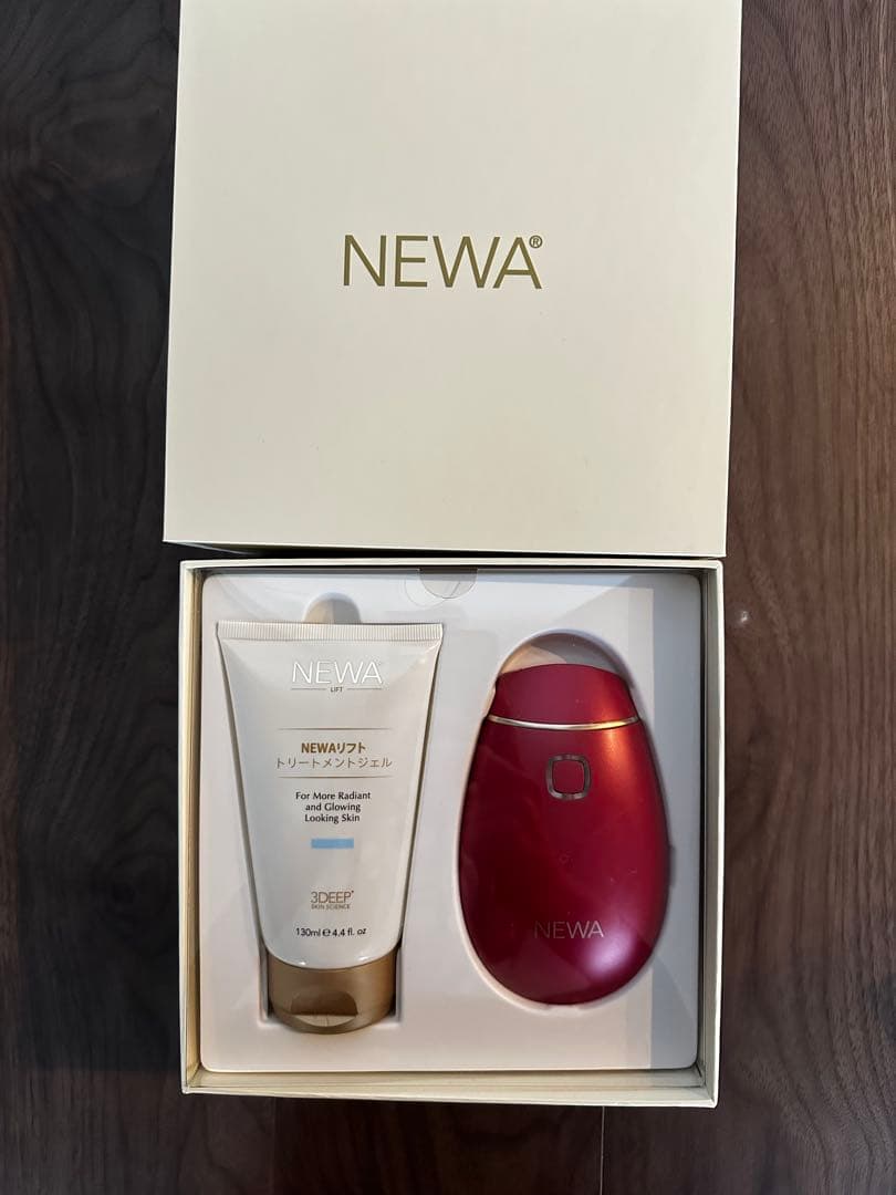【動作確認済み・極美品】NEWA 美顔器セット レッド