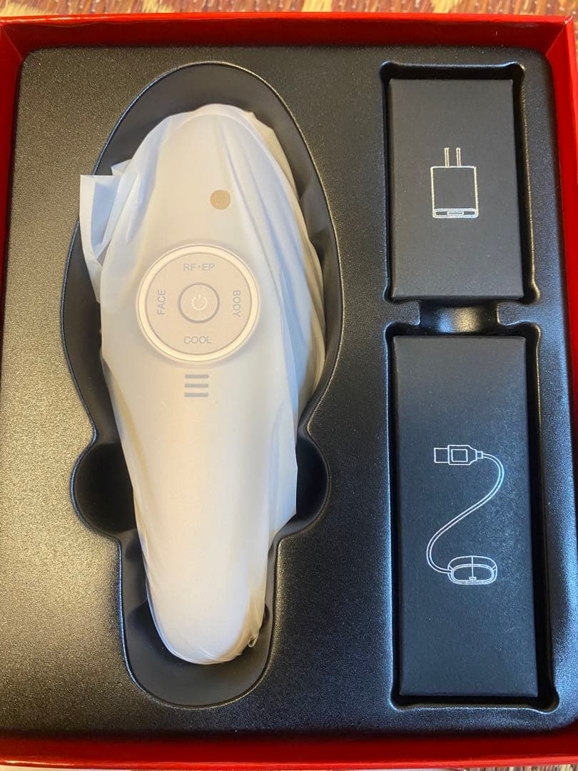 美顔器　Éclat ME LABOUM