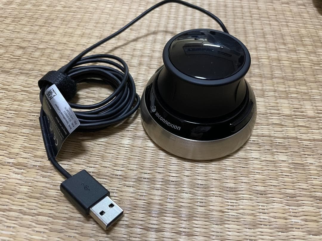 3Dconnexion SpaceMouse Compact 本体