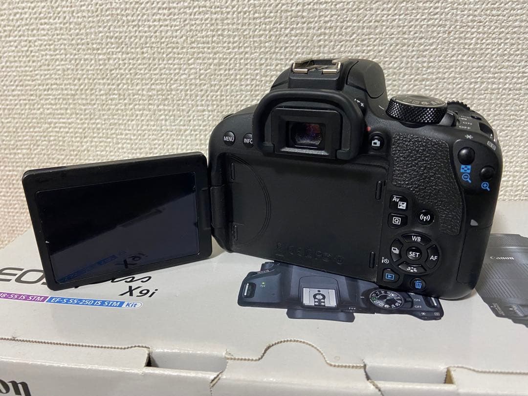 Canon EOS Kiss x9i ダブルズームキット レンズ付き