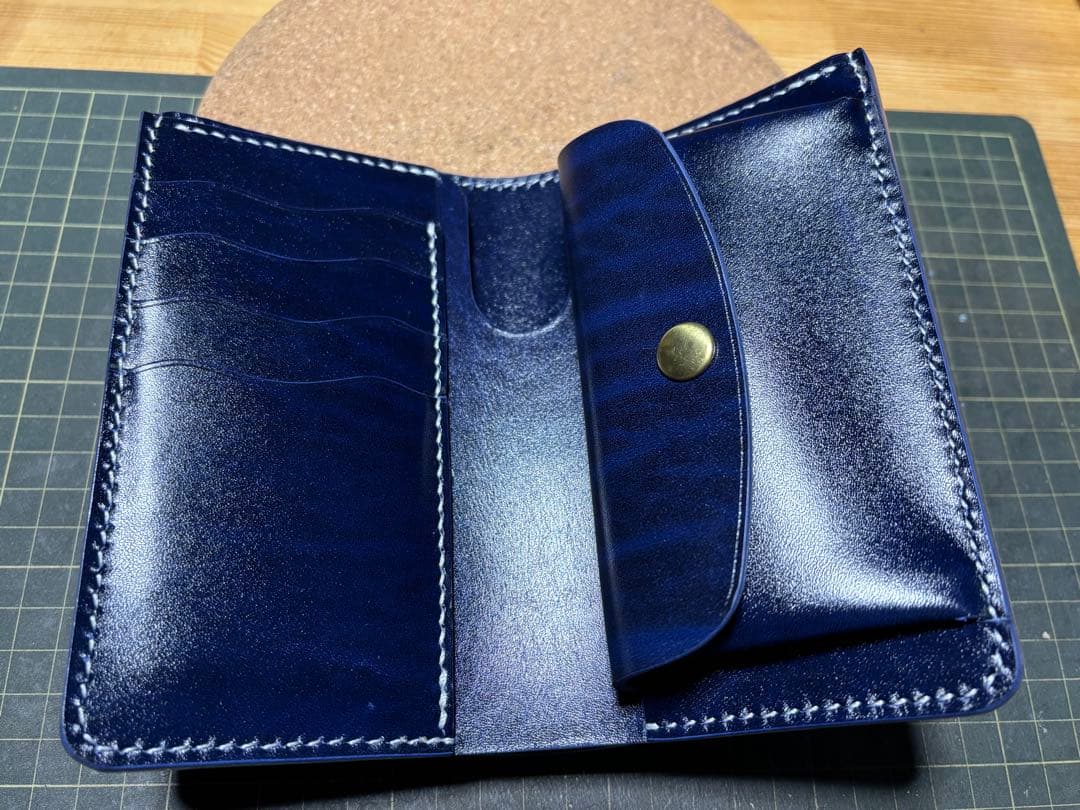 ミドルウォレット　ベルギー産　ルガト　ハンドメイド【訳あり】