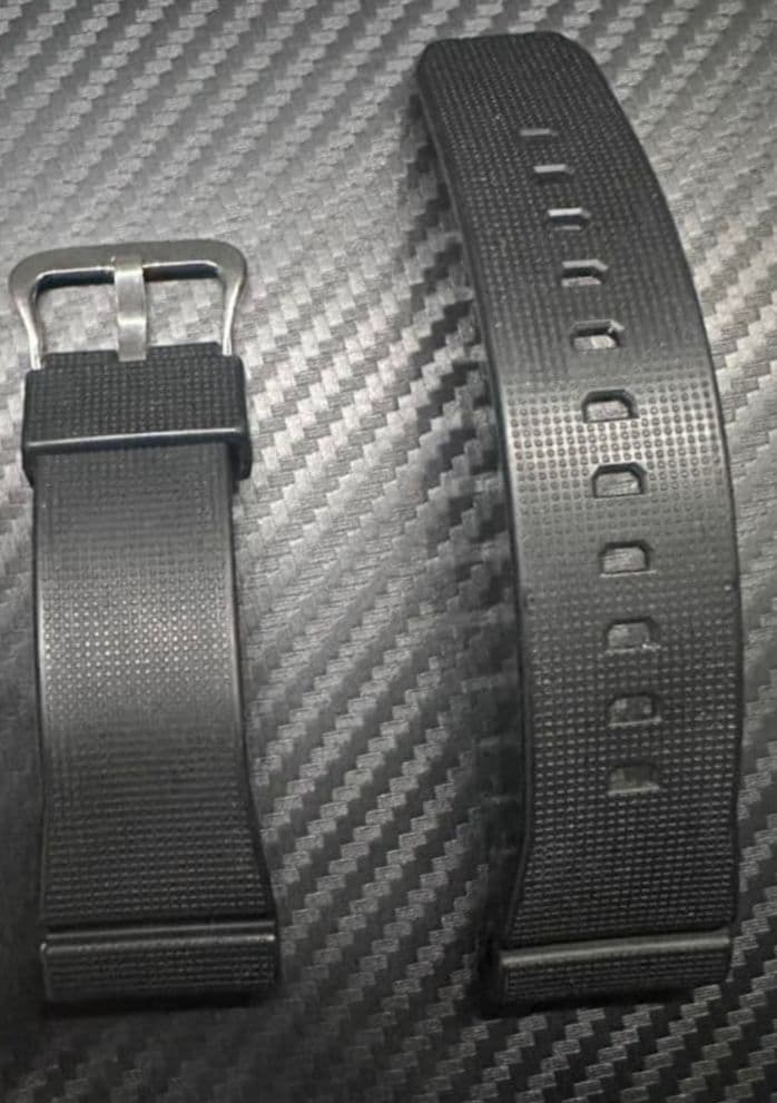 CASIO　G-SHOCK　メタルカシオーク　GM-2100B-4AJ