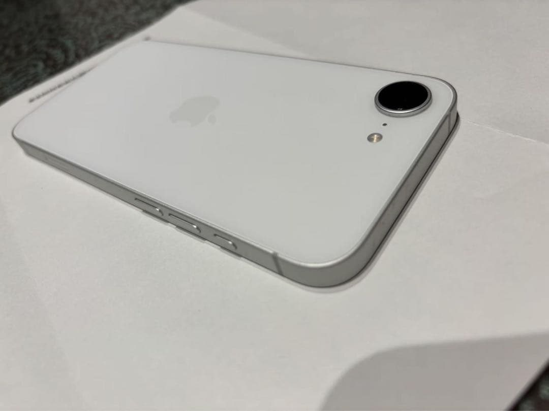 スマートフォン本体 iphone 16e