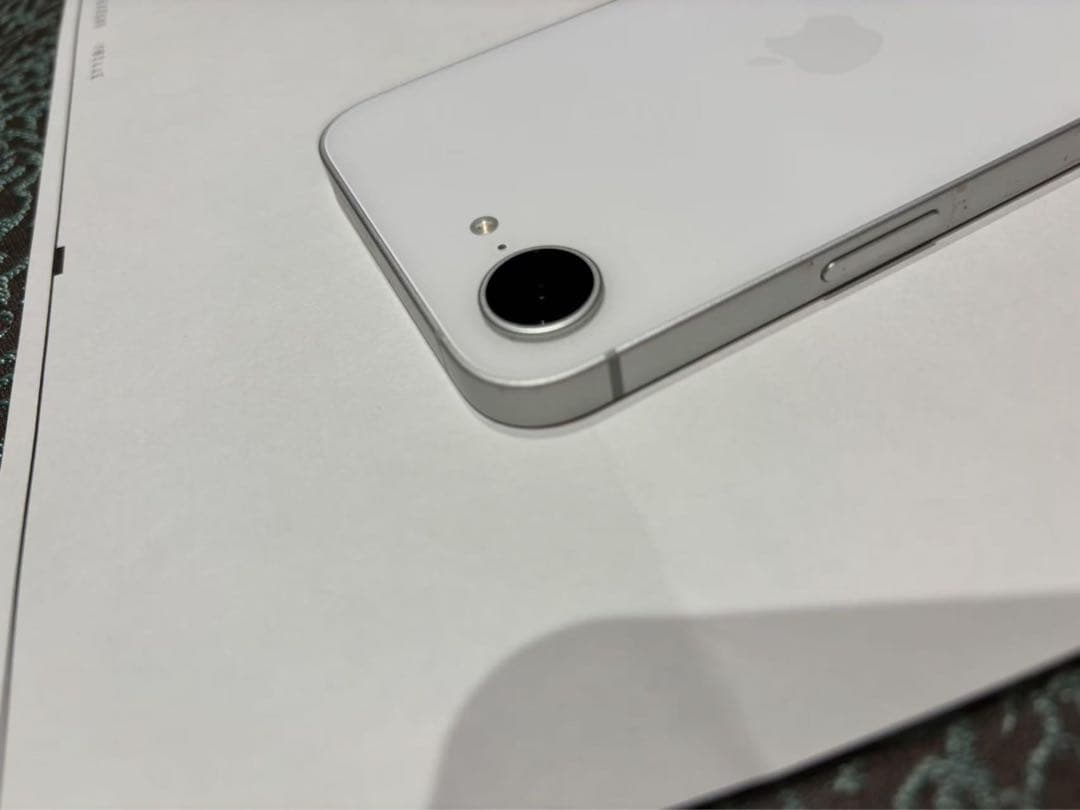 スマートフォン本体 iphone 16e